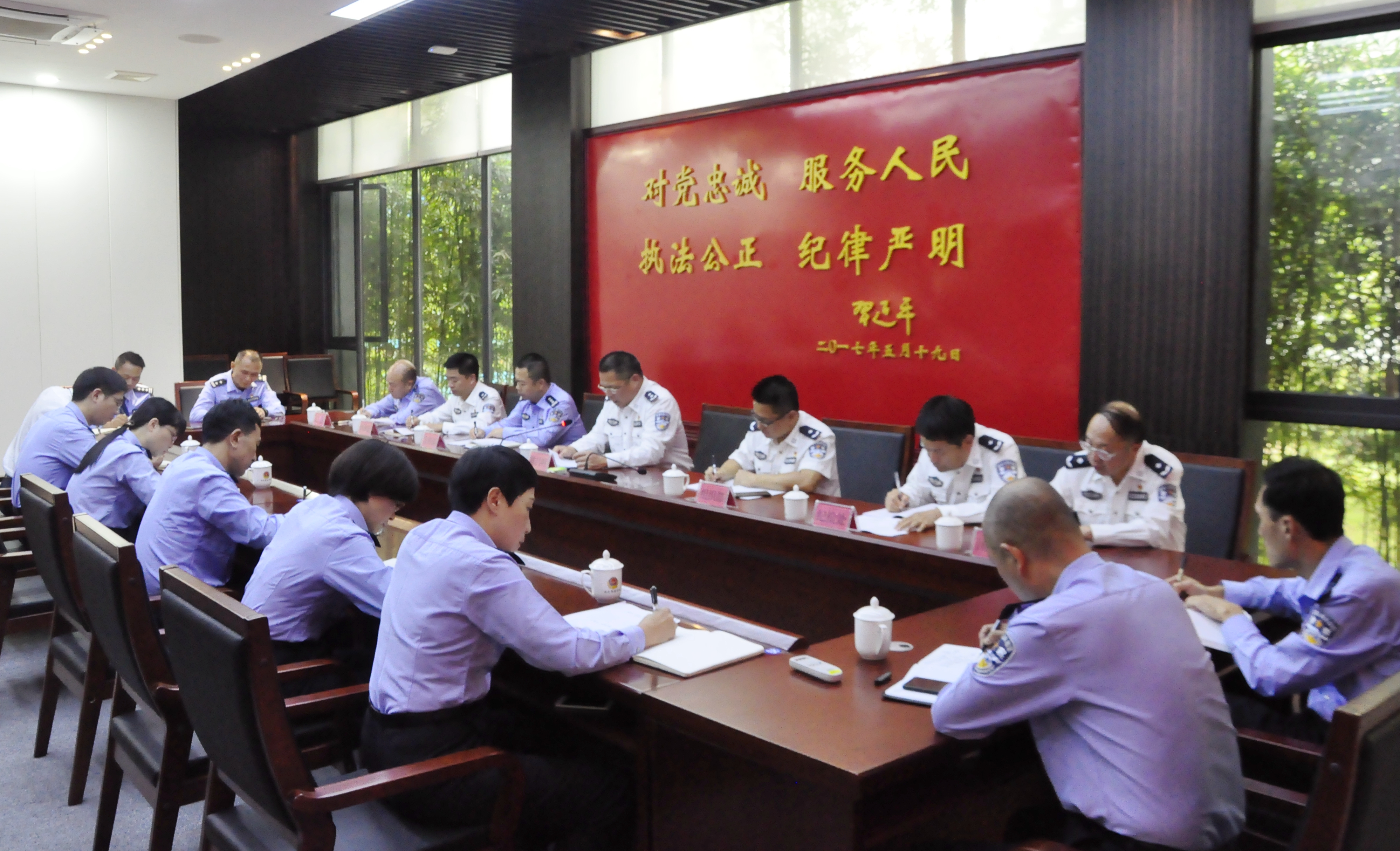 学院党委副书记陈昌明上专题党课