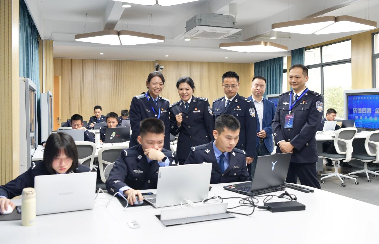 1765156217319597.jpg 114.jpg