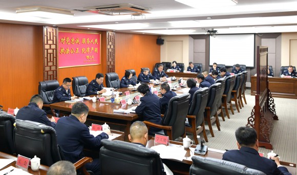 学院党委理论学习中心组开展民主生活会会前集中学习交流